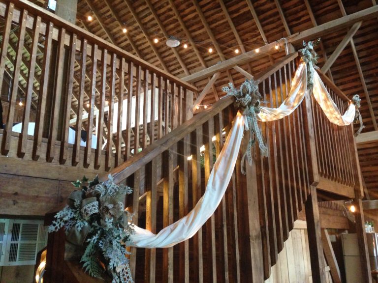 The Old Barn Fort Wayne IN Rustic Wedding Guide